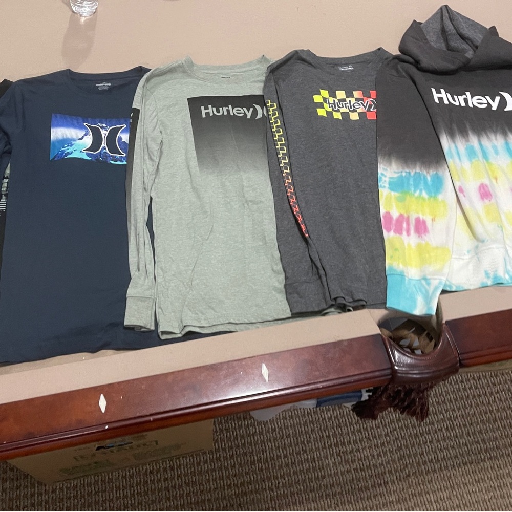 Boy’s Youth XL Hurley Lot
